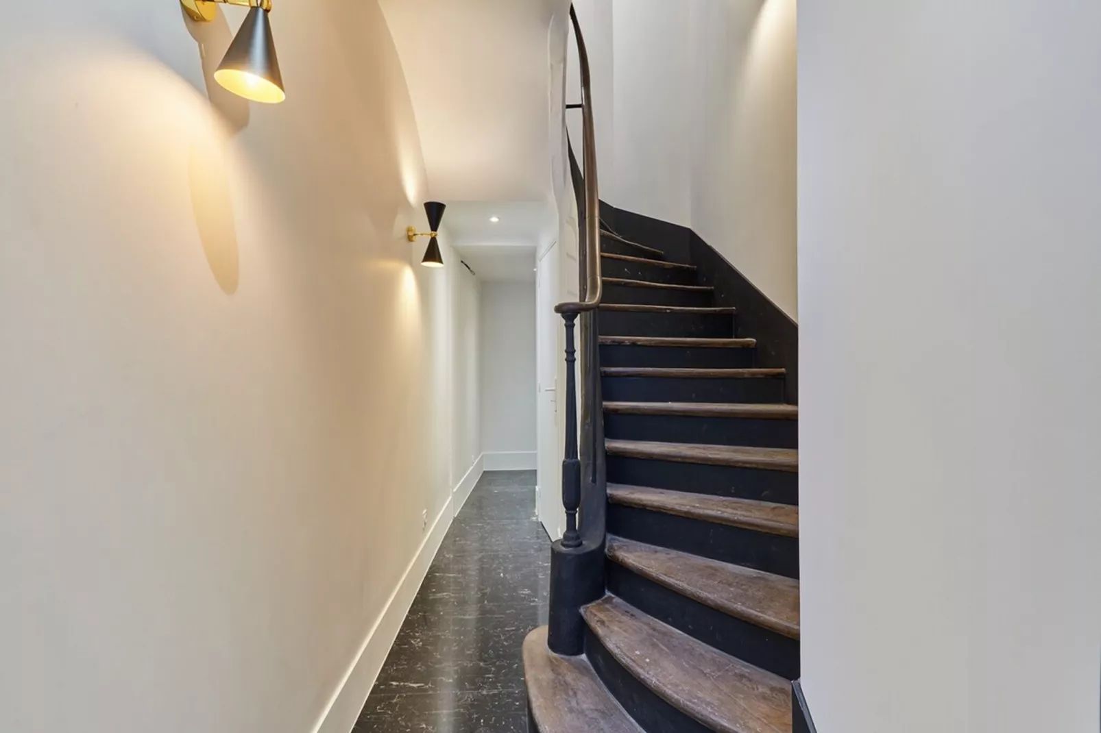 PELICAN 6 NEW-Niet-getagd