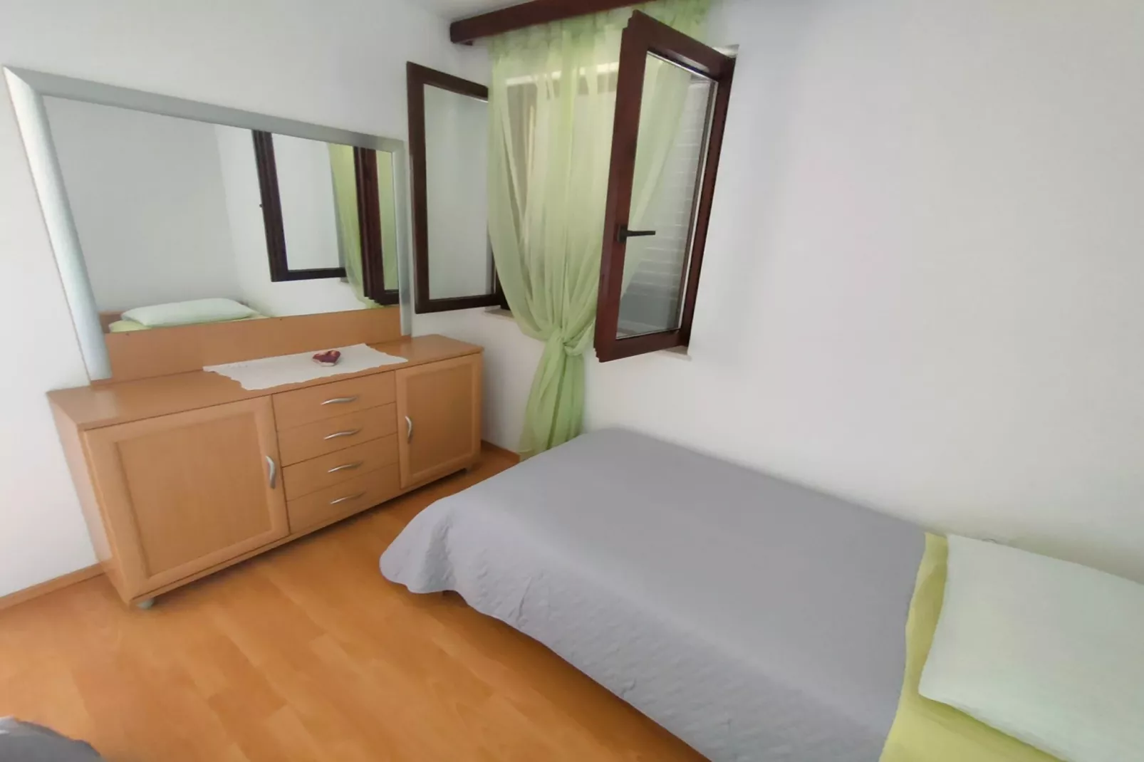 Apartments Ivan Supetar - Two Bedroom Apartment with Terrace no.3