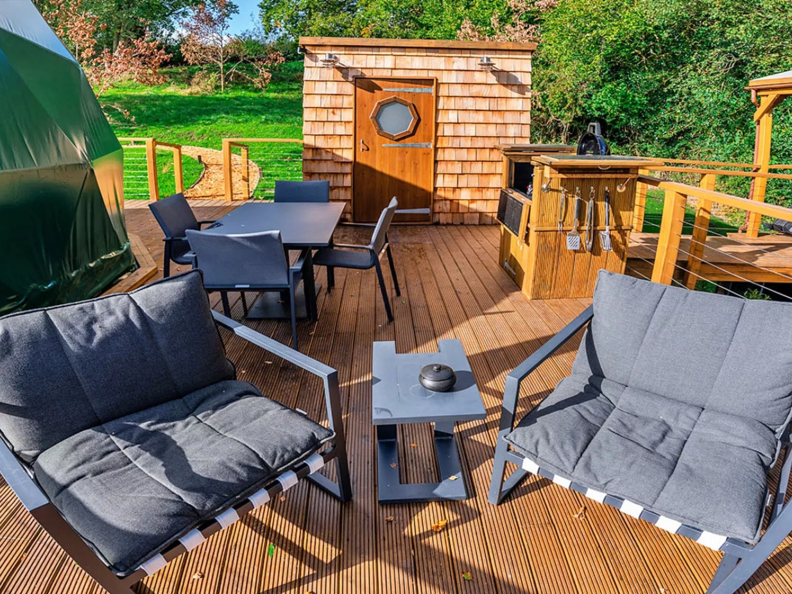 Wakehurst Luxury Dome-Buiten