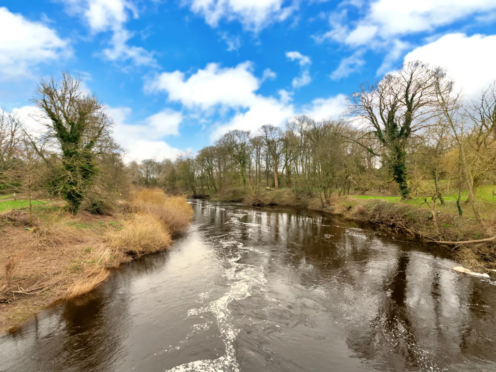 The Bank House-Buiten