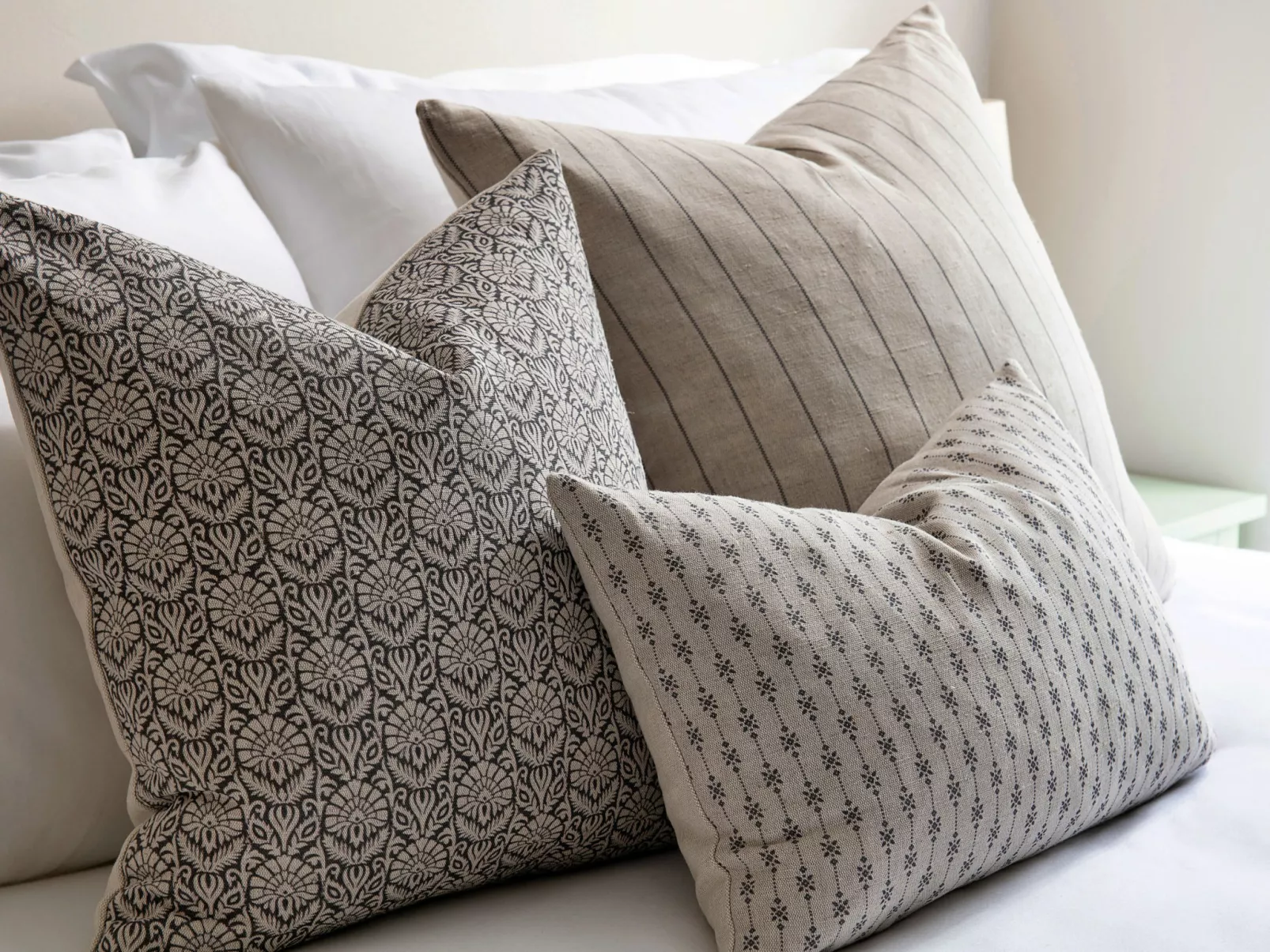 Bwthyn Llechi (Slate Cottage)-Binnen