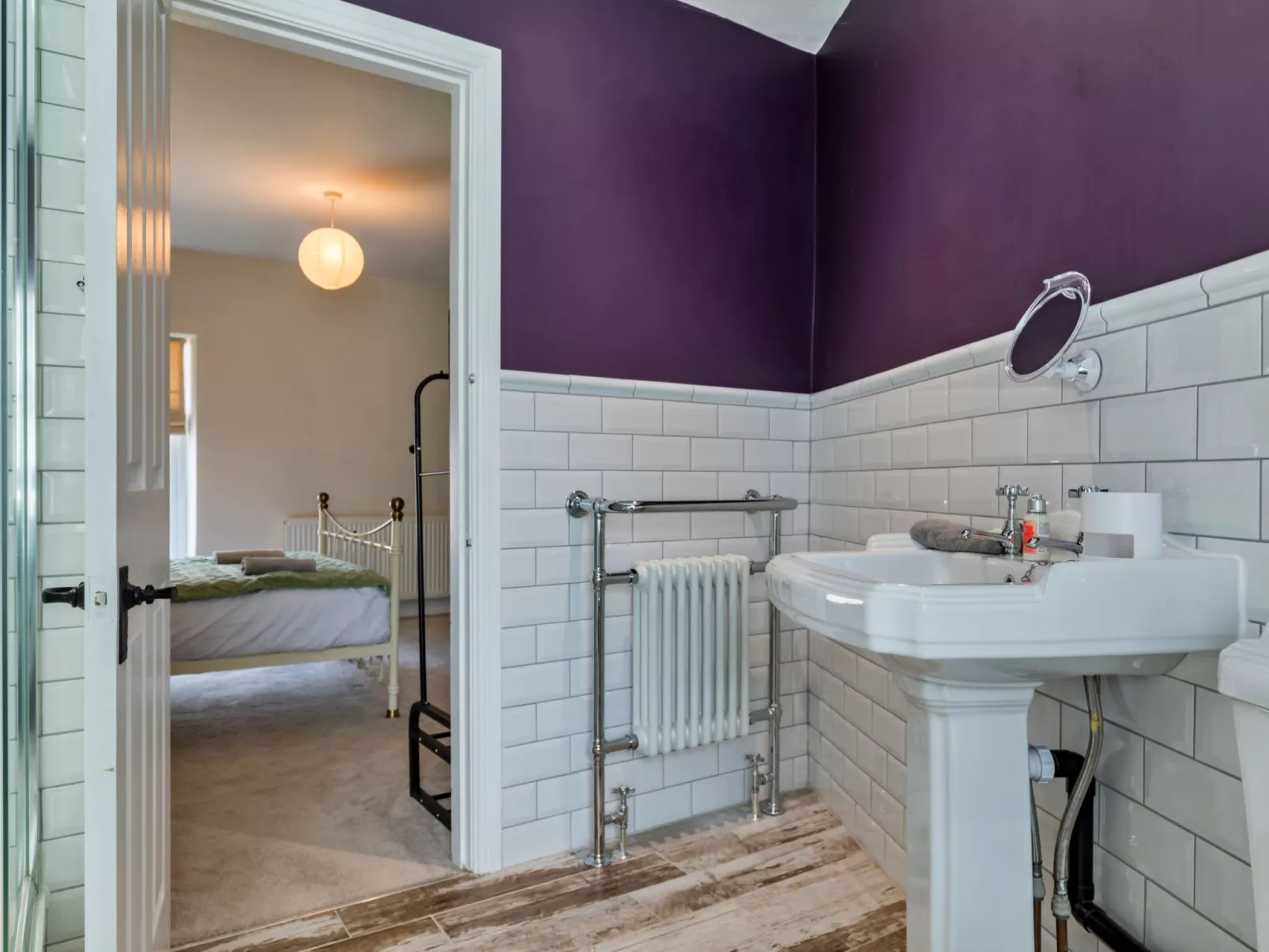 Suzy's Cottage-Binnen