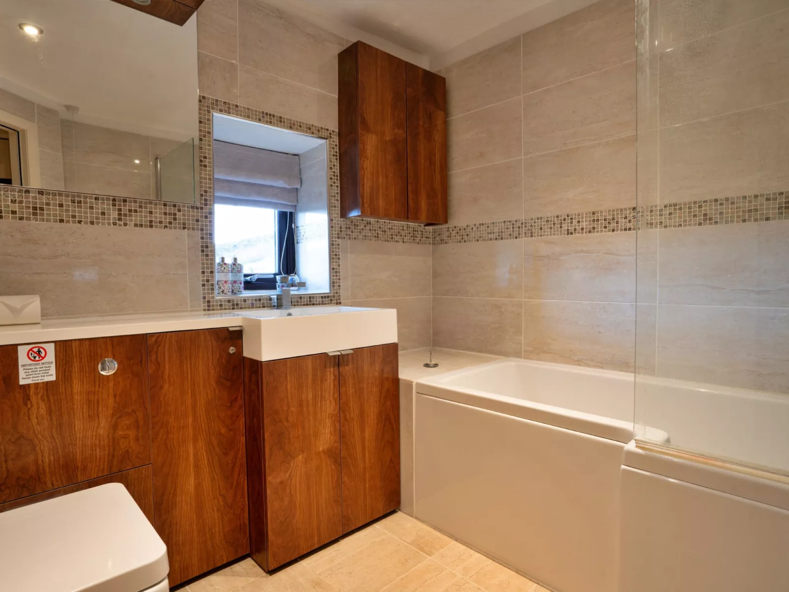 The Cottages Collection at Blackclough Farm-Binnen