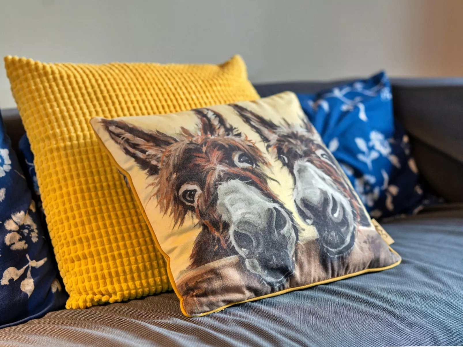 No.1 Gladys' Orchard-Binnen