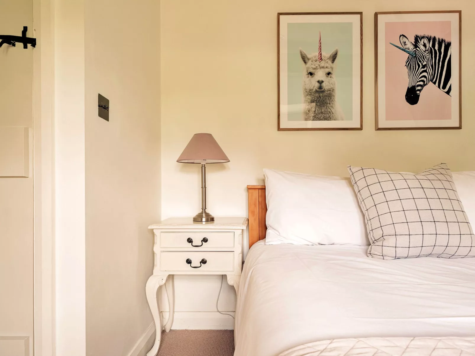 Windfall Cottage-Binnen