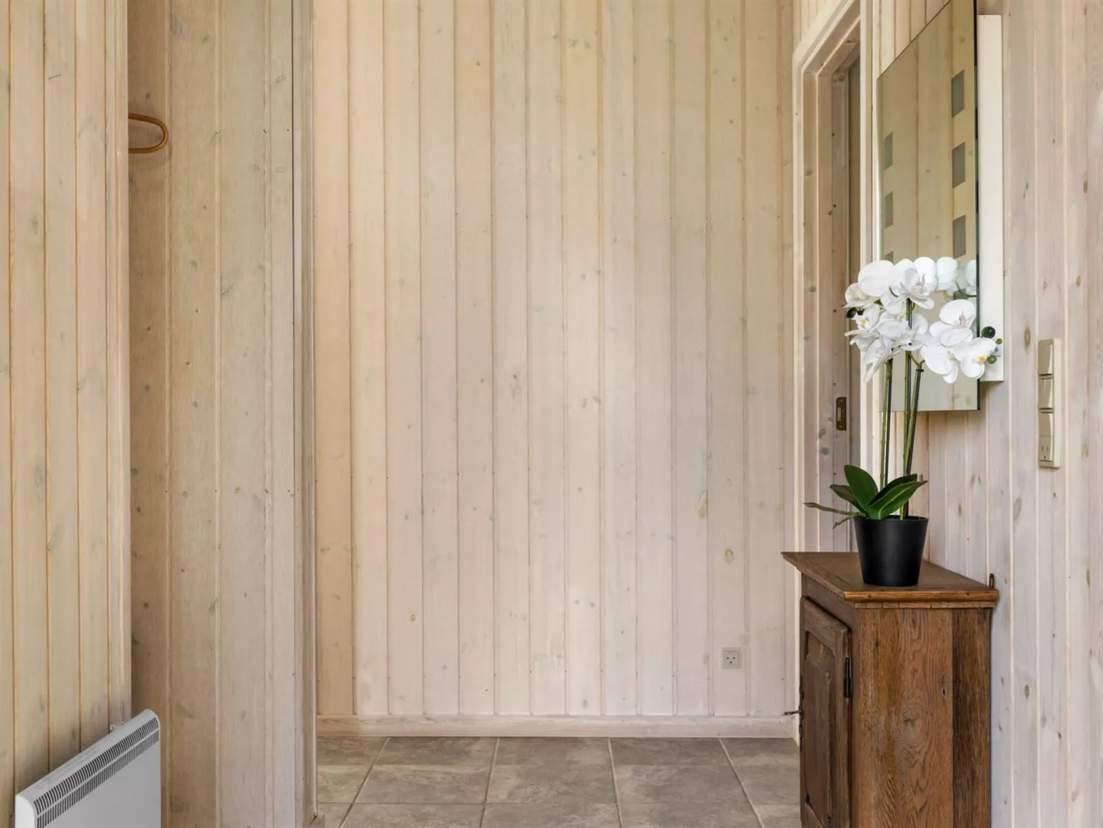 "Solja" - 85m from the sea-Binnen