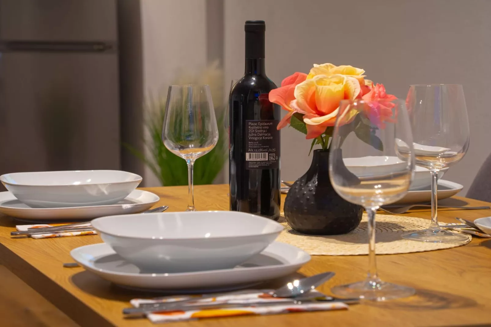 One-Bedroom Apartment (A4)-Eetkamer