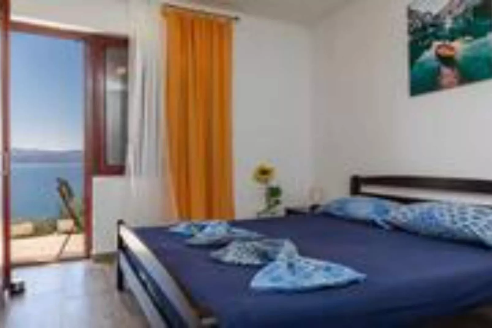 Two-Bedroom Apartment (A5)-Slaapkamer