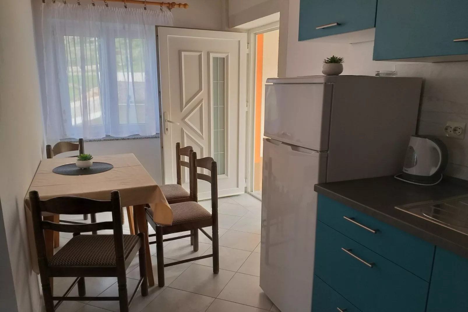 Two-Bedroom Apartment (A1)-Buitenlucht