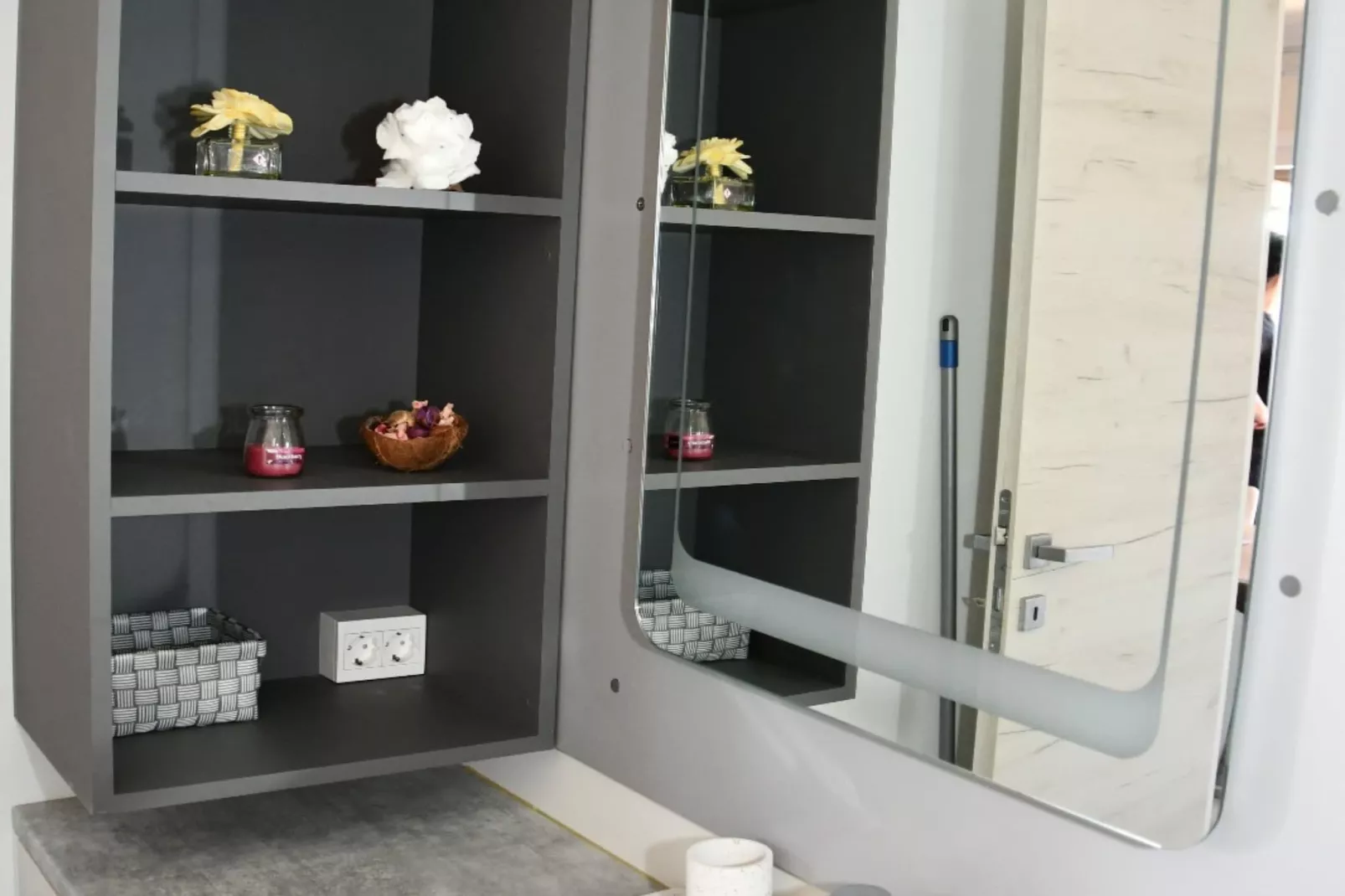 Mobile Home With Terrace And Sea View (Azzuro)-Badkamer