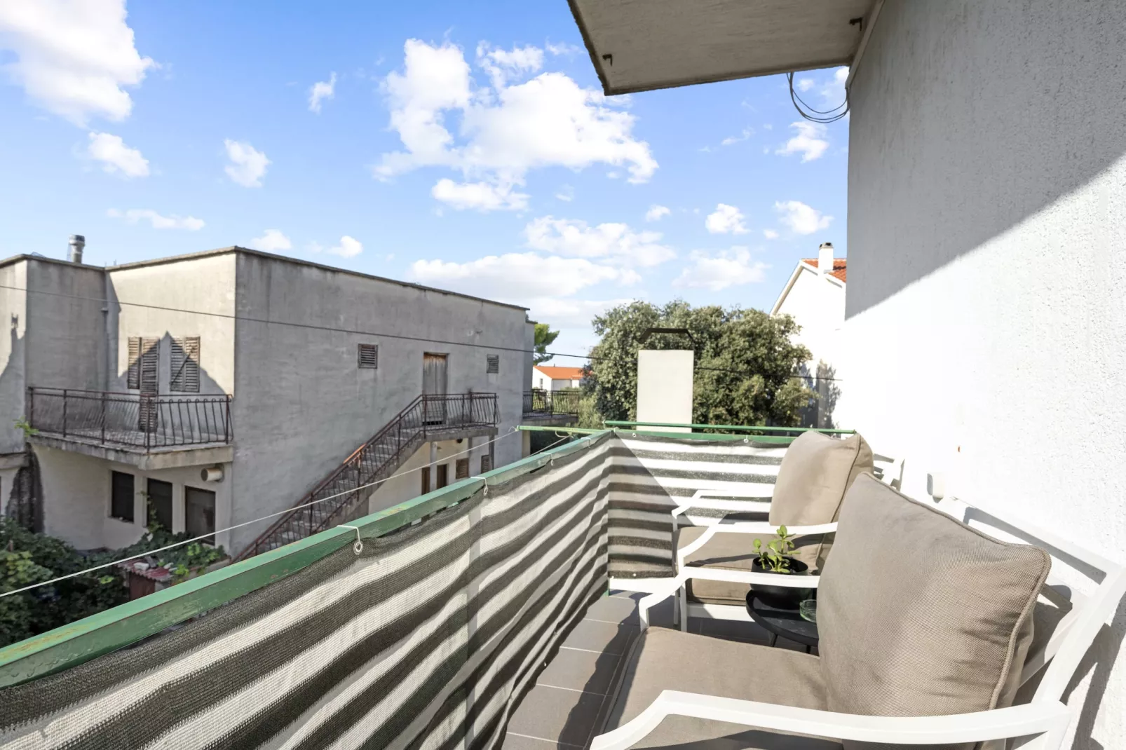 One-Bedroom Apartment With Pool-Terrasbalkon