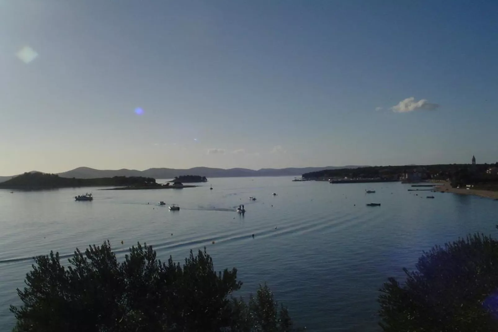 Apartments A&N Pakoštane - One Bedroom Apartment with Sea View and Balcony (A1)-Buitenlucht