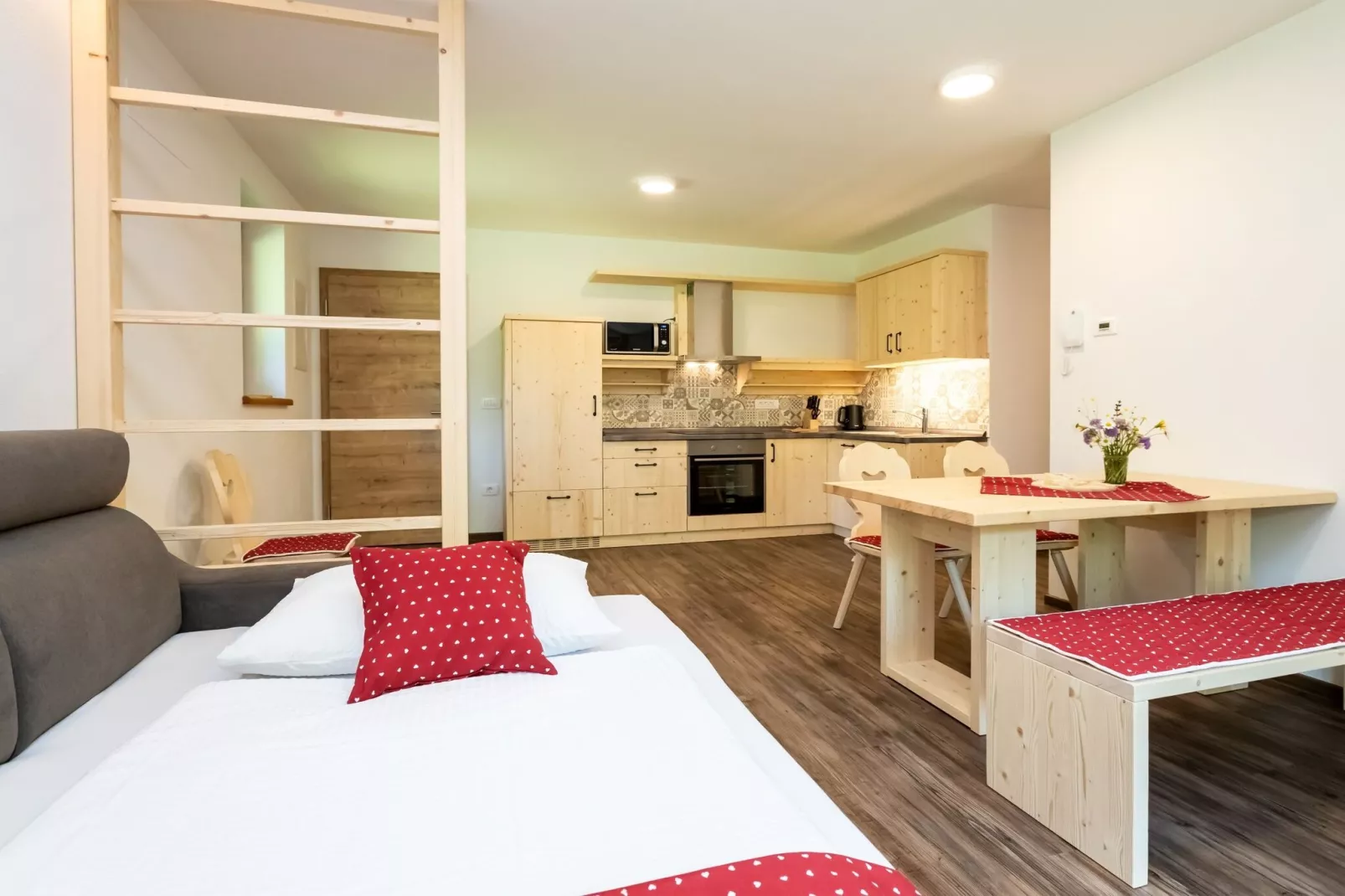 The Woodland Nook Apartments Bohinj - Classic Two Bedroom Apartment with Balcony (owner C)-Slaapkamer