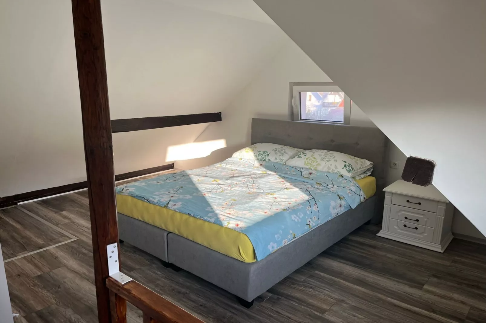 Meadow Tranquil Apartments with Evergreen Garden - Two Bedroom Apartment