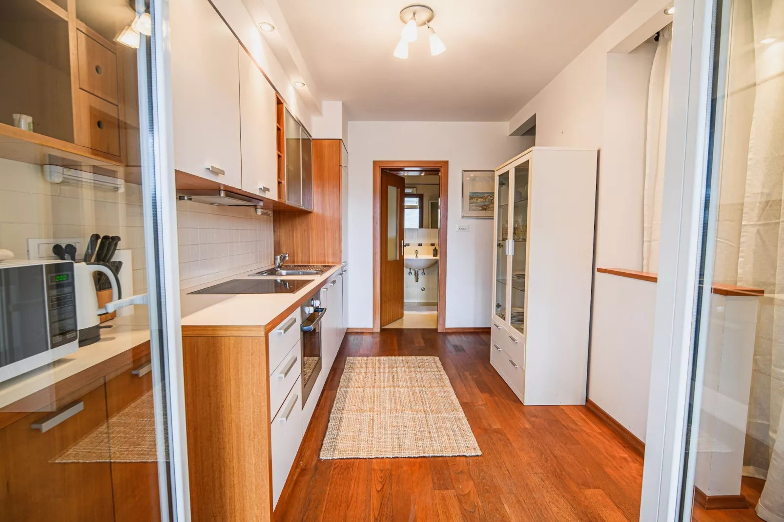 Elegant and Scenic Peaceful Apartments Portoroz - Studio Apartment with Terrace-Keuken