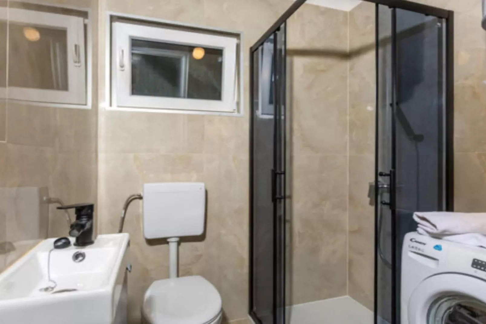 Apartments Brletic - Two Bedroom Apartment with Terrace-Badkamer