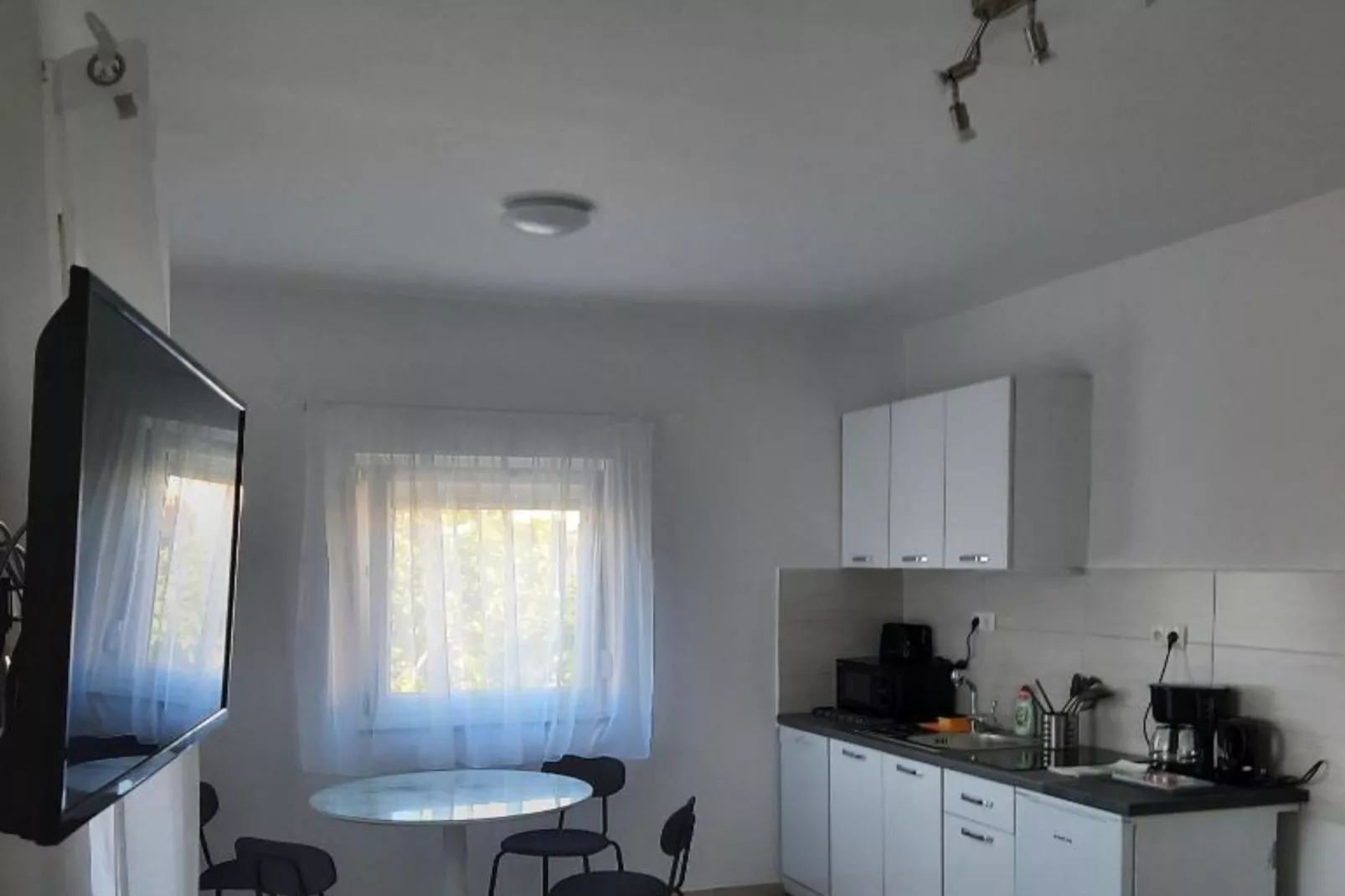 One Bedroom Apartment-Keuken