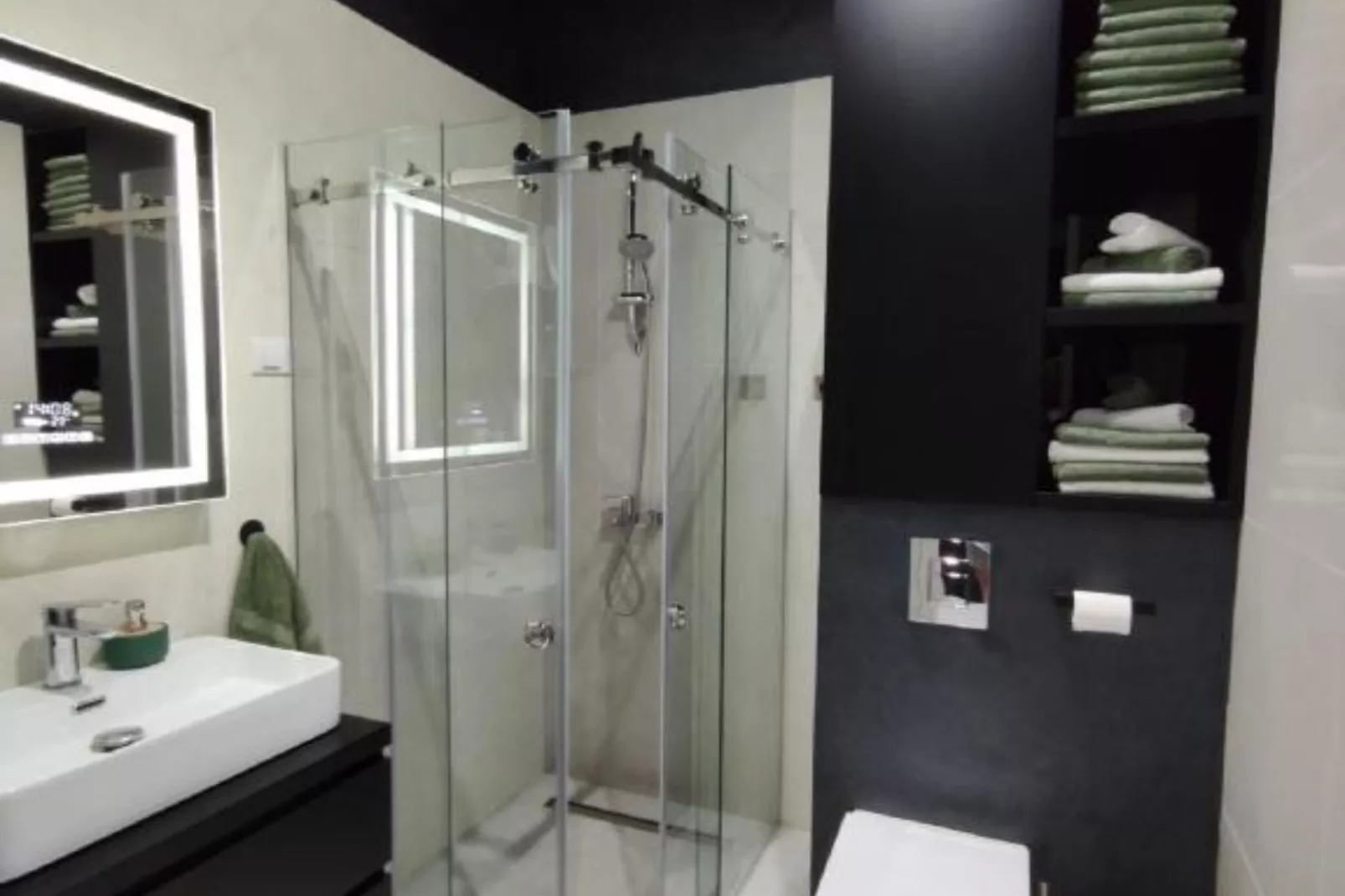 Heritage Haven – Luxurious Apartment in City Center - One Bedroom Apartment - Badkamer