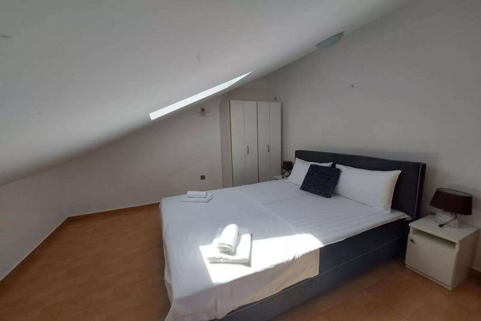 Villa Apartments Kumbor President - Three Bedroom Apartment With Sea View (Astarea)-Slaapkamer