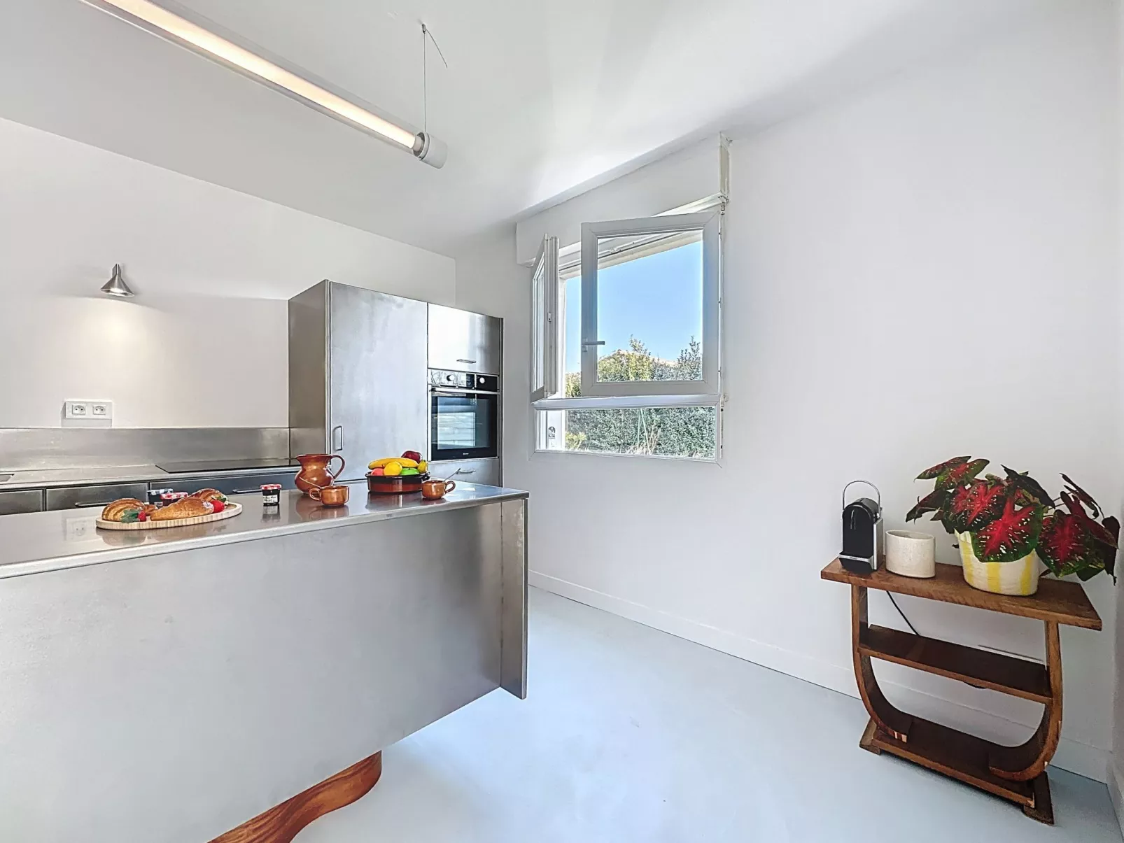 Ma Petite Mer-Binnen