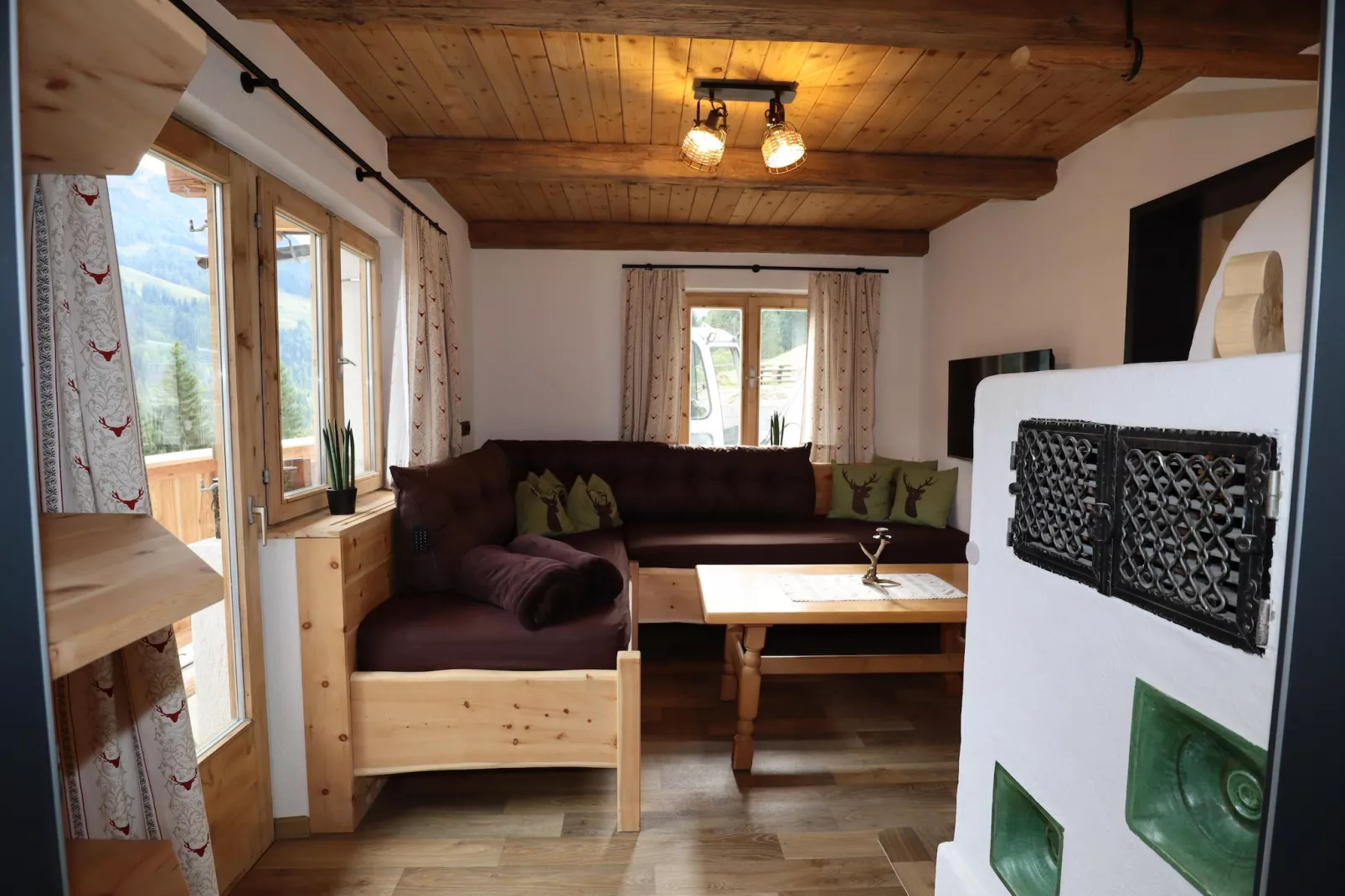 Berghütte Almleben-Woonkamer