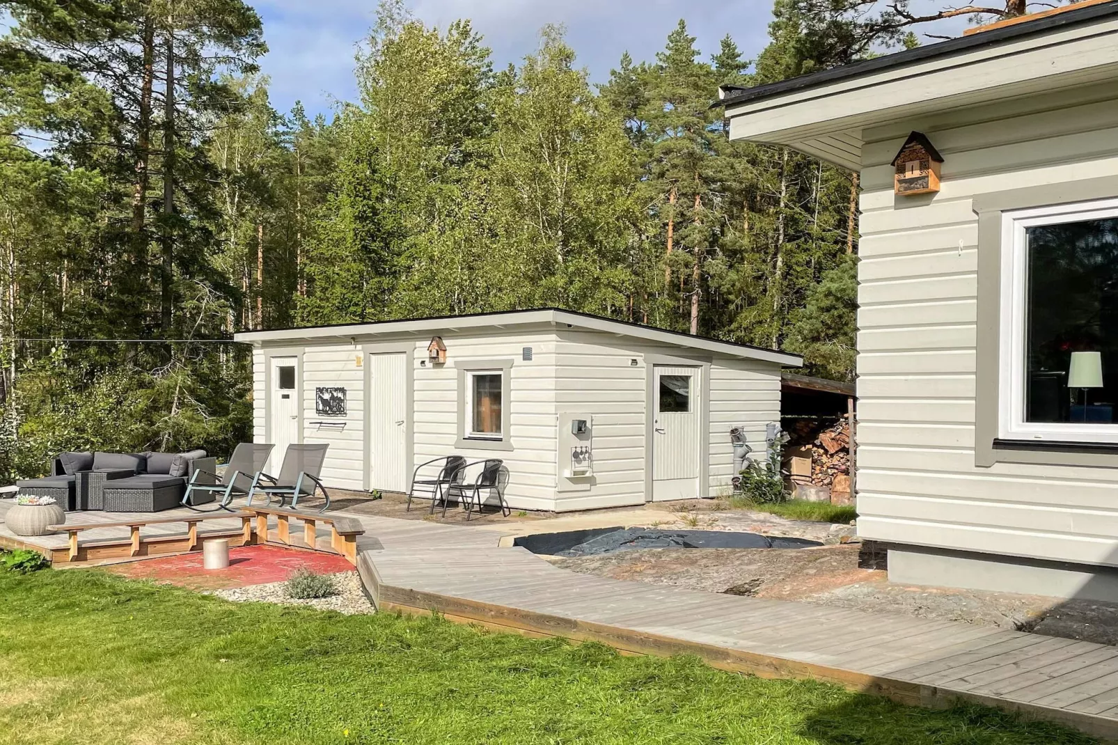 Villa in de archipel met zwembad en terras-Buitenlucht