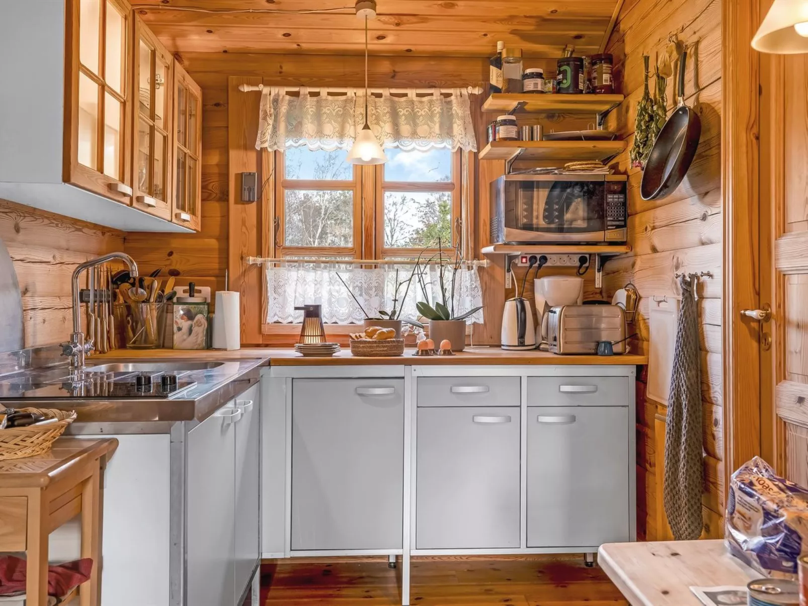 "Hakon" - 1km from the sea-Binnen