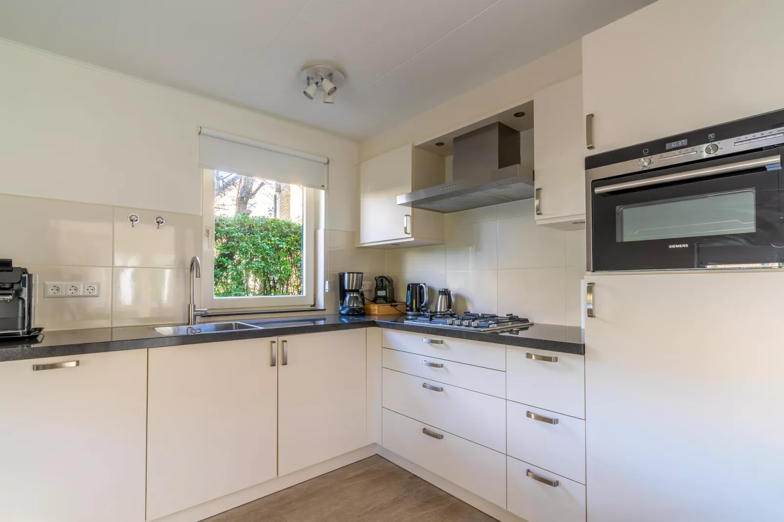 Kamperfoelie 77-Keuken