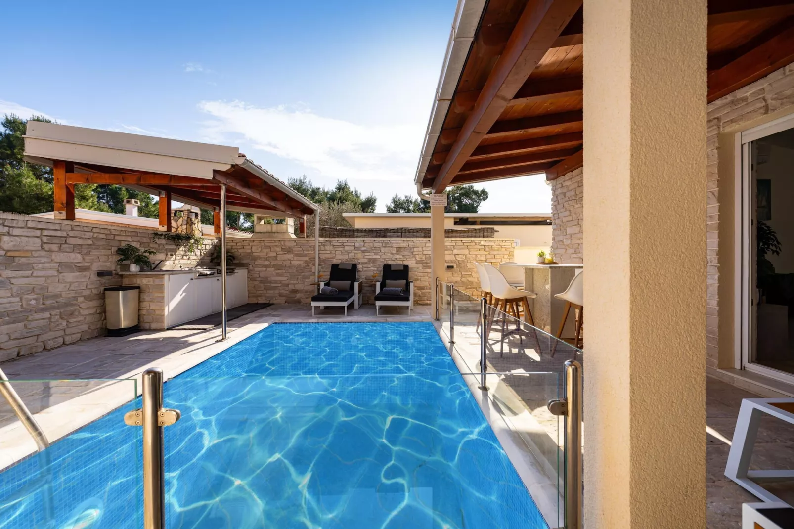 Villa Gajser-Zwembad