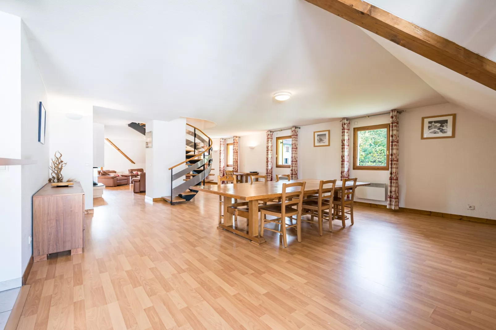 Birdie F N°21 - 5P10-Eetkamer