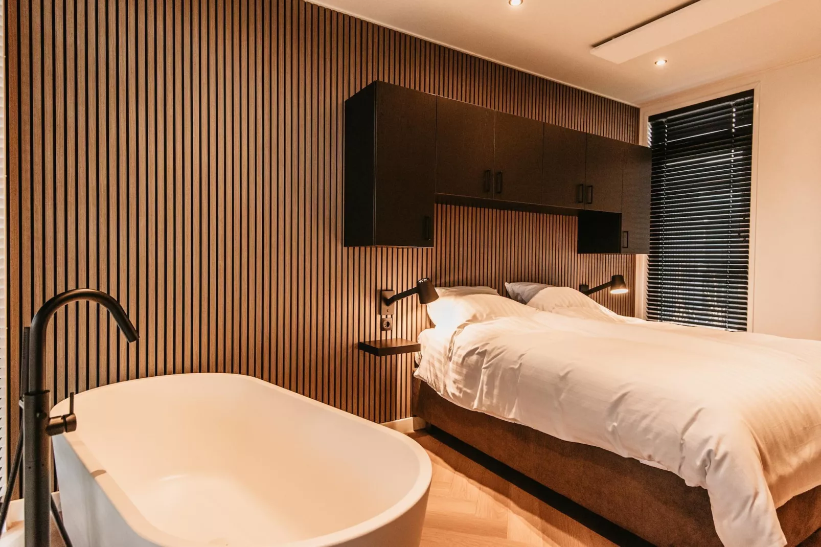 Chalet aan het Water - Betuwse Hofjes - 4P-Slaapkamer