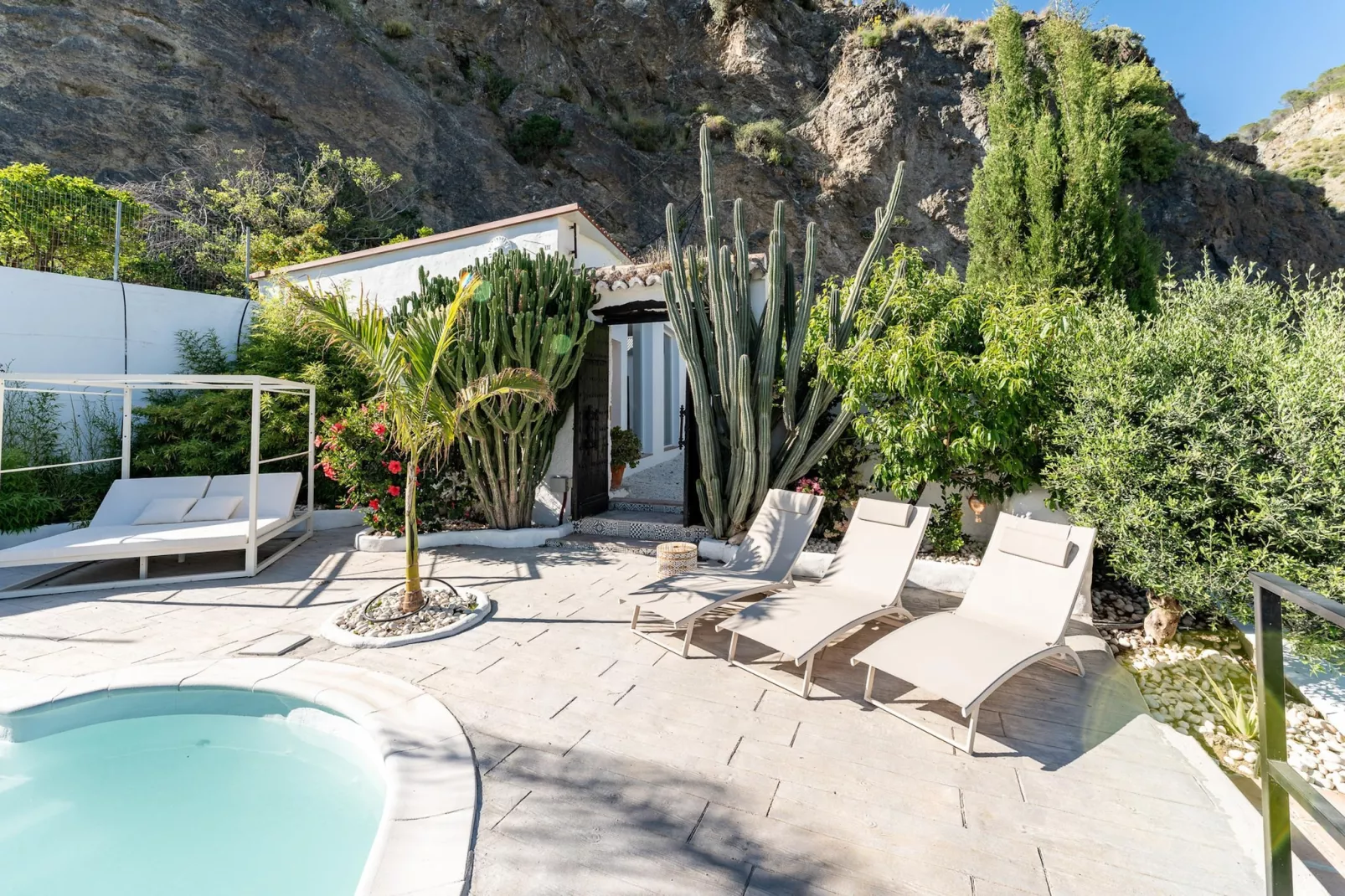 CT 390 - Faros Zen Ohm & Yoga Retreat - Cortijo Pura Paz in Casarabonela-Zwembad