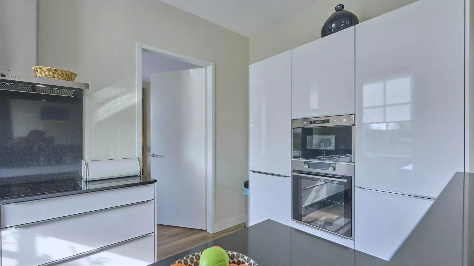 SeaLuxe Residence 27C-Keuken