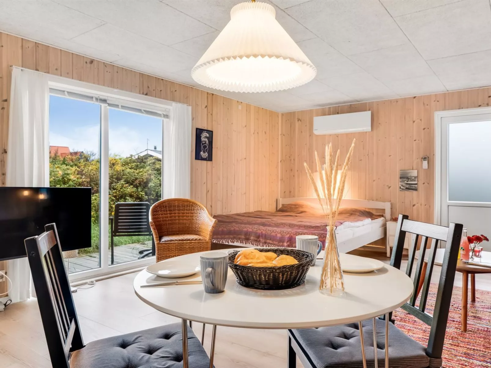 "Tekla" - 75m from the sea