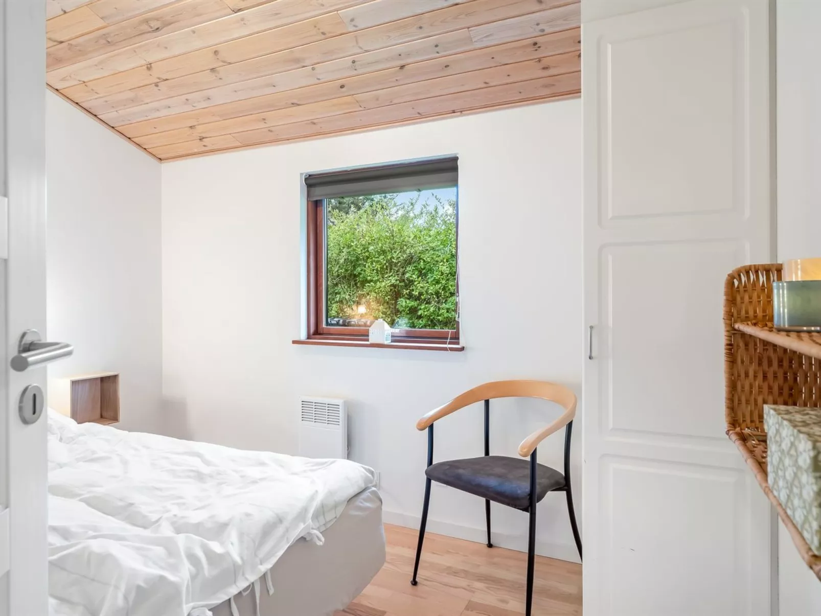 "Jaane" - 250m to the fjord-Binnen