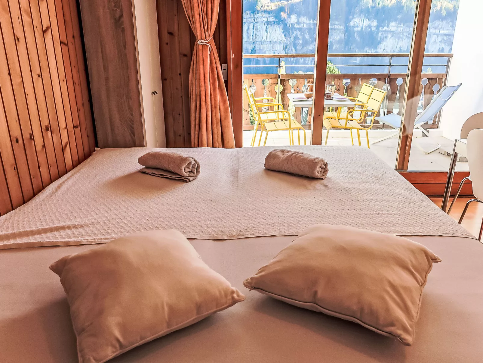 Neige et Soleil Nr 13-Binnen