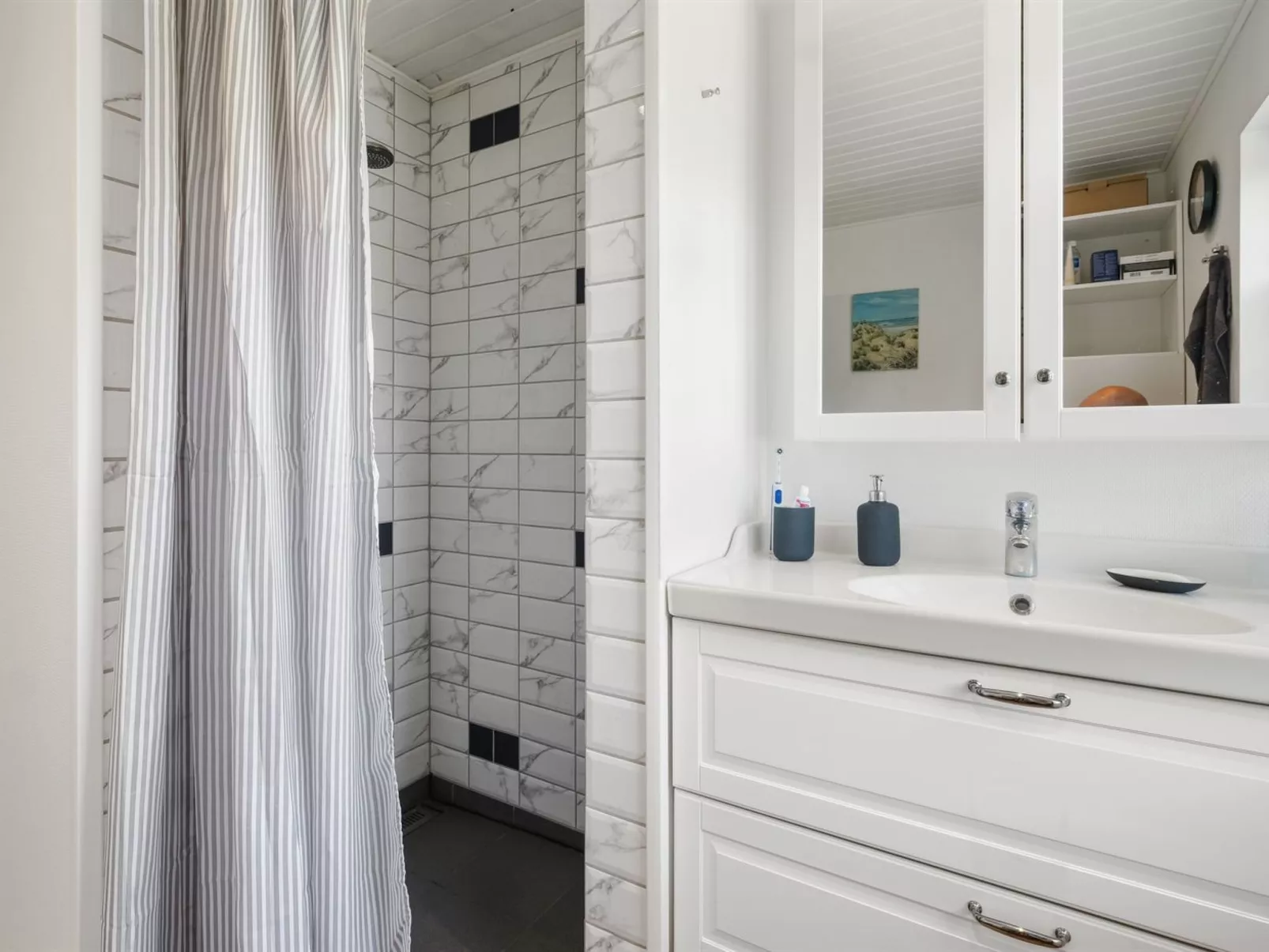 "Maike" - 3.7km from the sea-Binnen