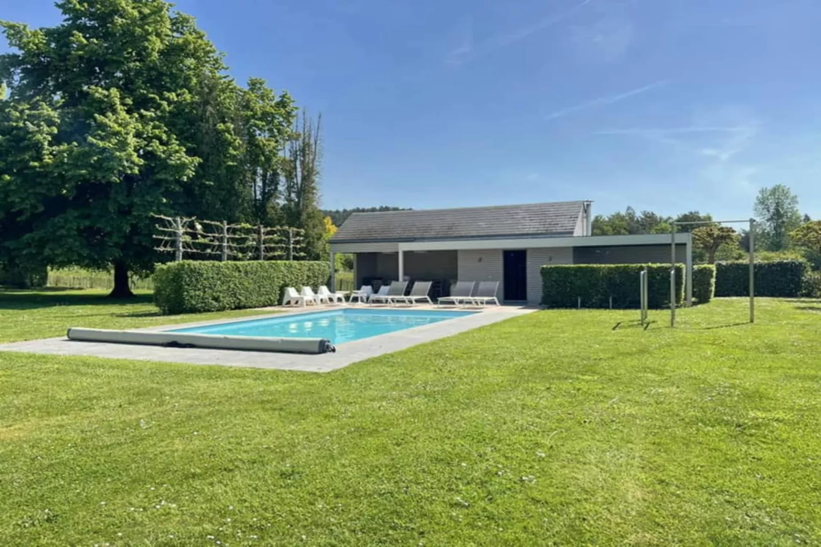 Les trois tilleuls-Zwembad