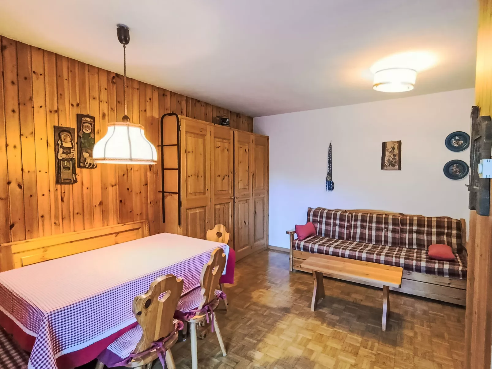 Nuccia Navalge-Binnen