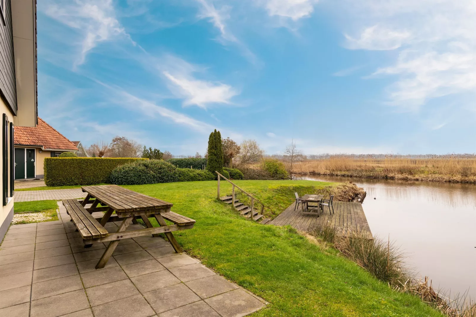 Vakantiepark Emslandermeer 19-Tuinen zomer