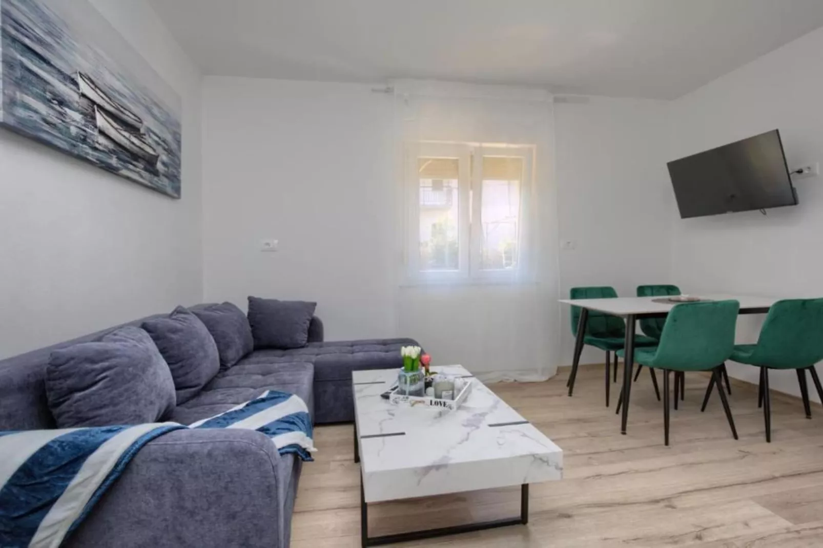 Apartments Mons - Two Bedroom Apartment With Terrace (A2)-Buitenlucht