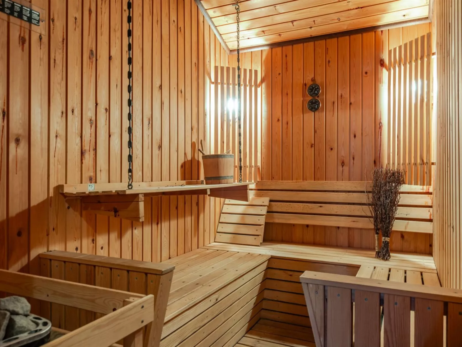 "Mika" - 300m from the sea-Binnen