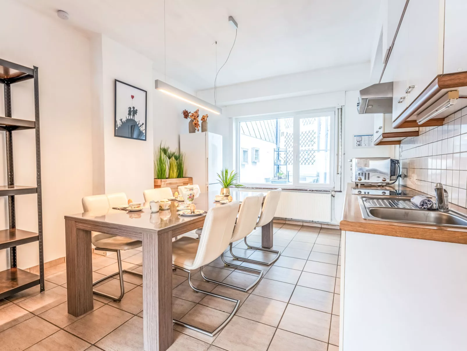 Cozy casa Ostend with terrace-Binnen