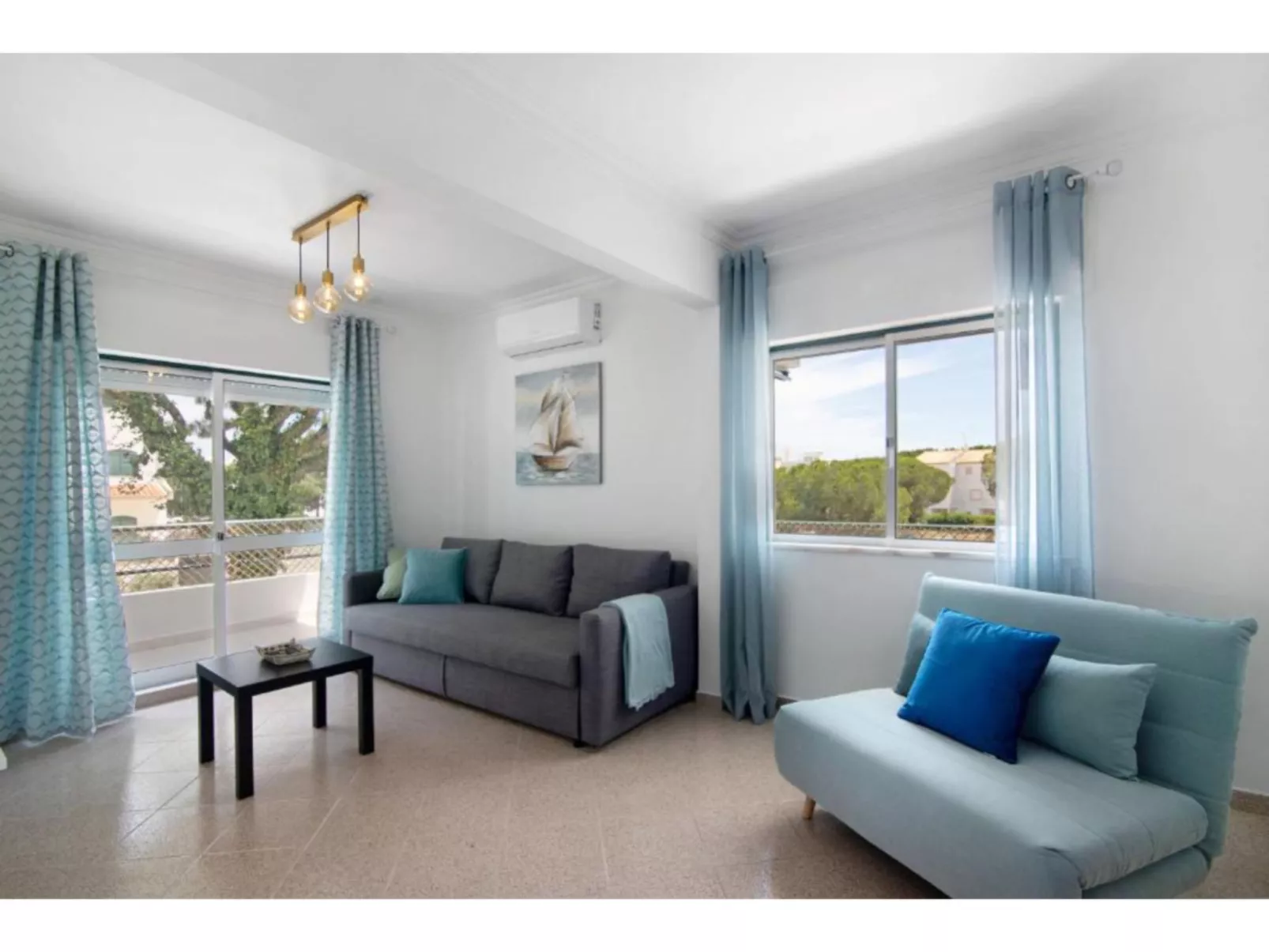 Jade-Sunny Way-Binnen