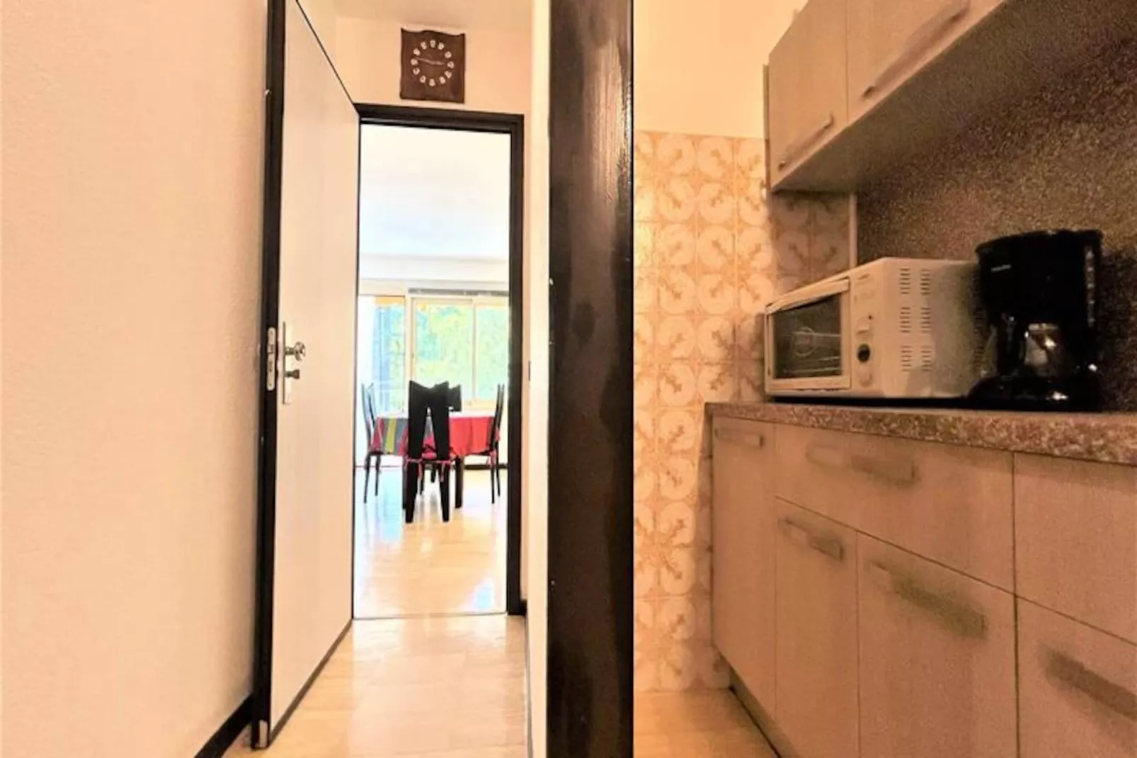 Résidence Flore-Niet-getagd