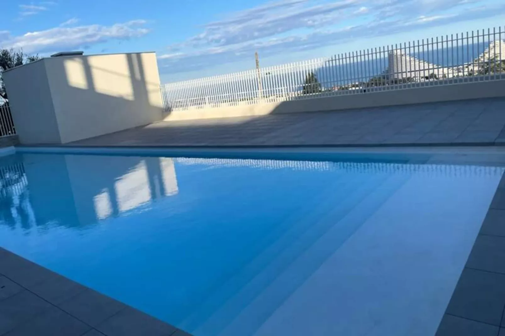 Studio Moderne - Terrasse - Piscine-Niet-getagd