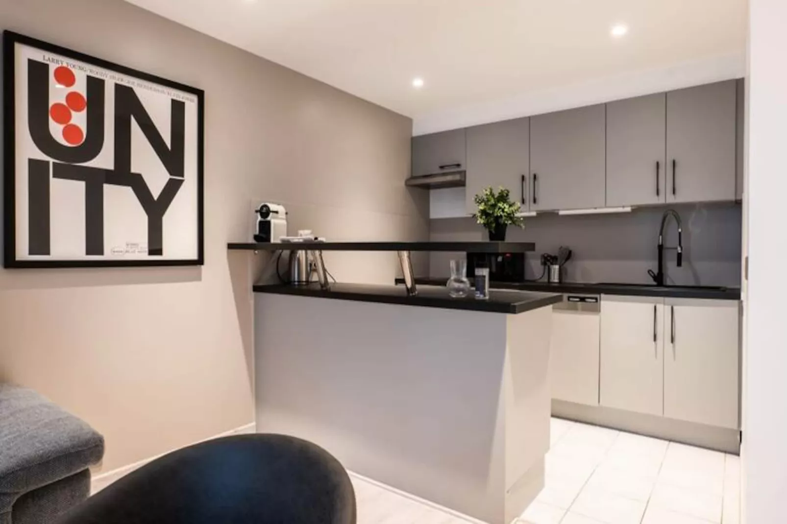 Résidence 2p Moderne, Proche Plages Et Palais Des Congr&egrave;s-Niet-getagd