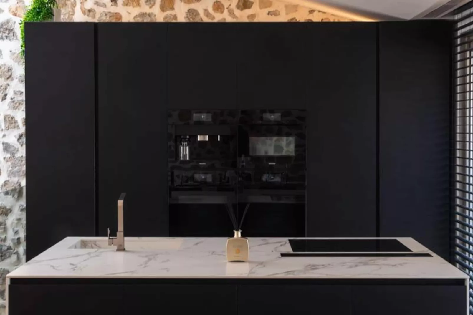 Résidence Duplex 145m² Terrasse Et Ascenseur Privé-Niet-getagd