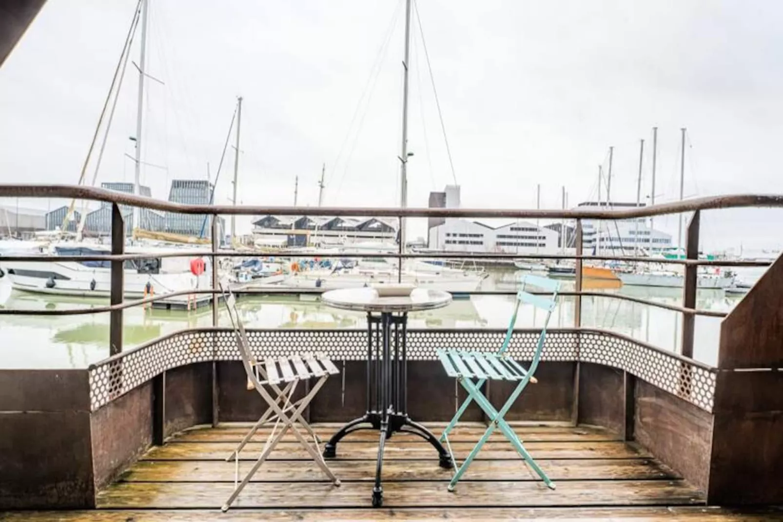 Adorable Suite Sur La Péniche Petite Annick-Niet-getagd