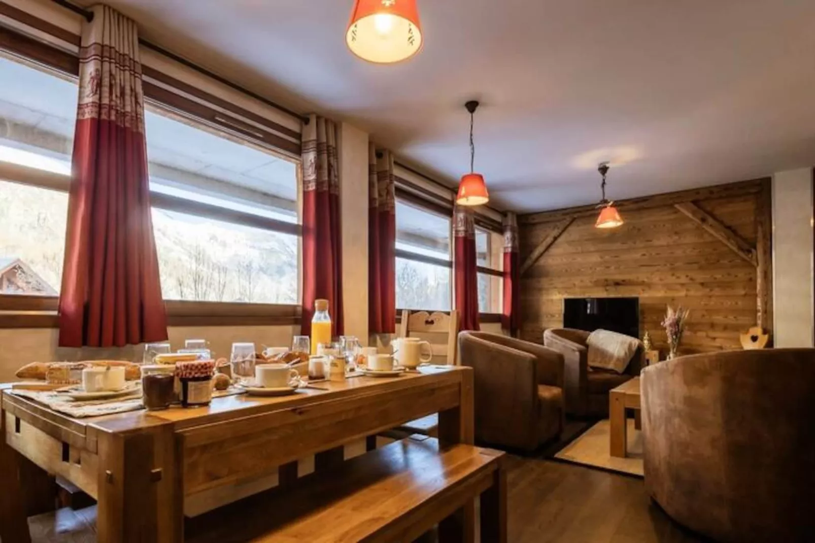 Les Chalets D'adrien-Niet-getagd